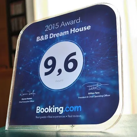 לינה וארוחת בוקר Dream House 3*